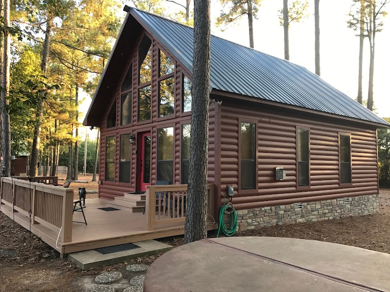 Mountain Fork River Cabins in Broken Bow, Oklahoma, United States