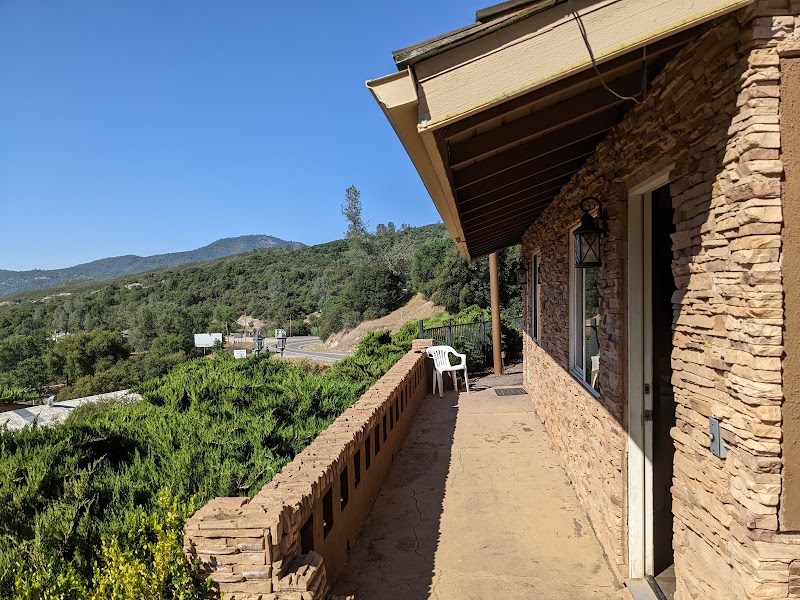 Mountain Trail Lodge and Vacation Rentals in Oakhurst, California, United States