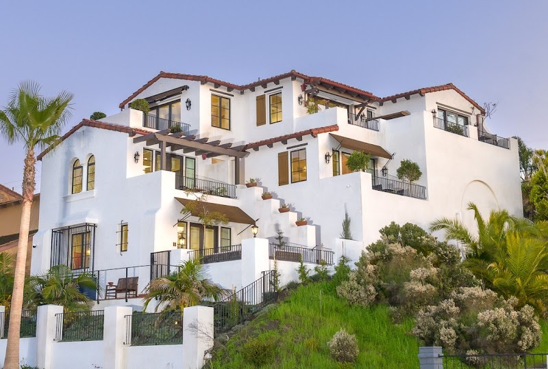 North Beach Villas in San Clemente, California, United States