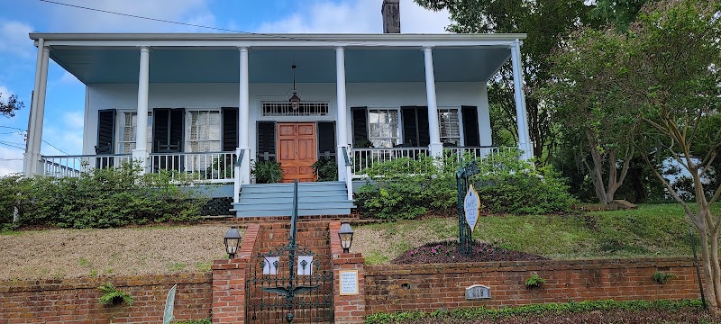 Oak Hill Inn in Natchez, Mississippi, United States
