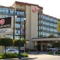 Oakland Airport Executive Hotel