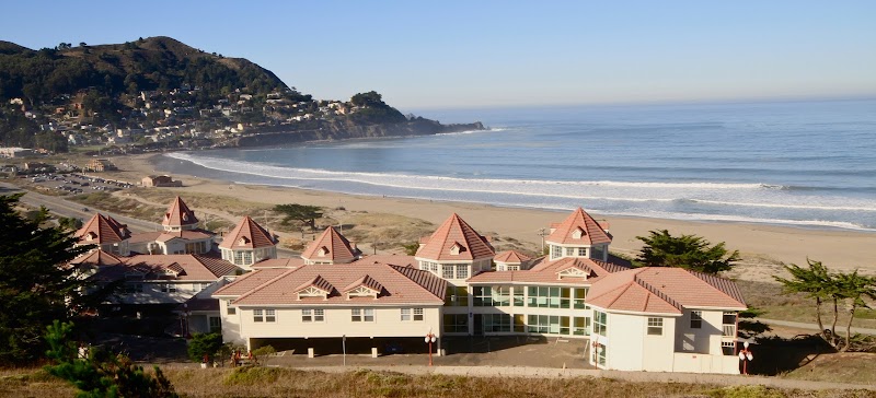 Pacifica Beach Hotel in Pacifica, California, United States