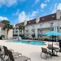 Palmera Inn and Suites