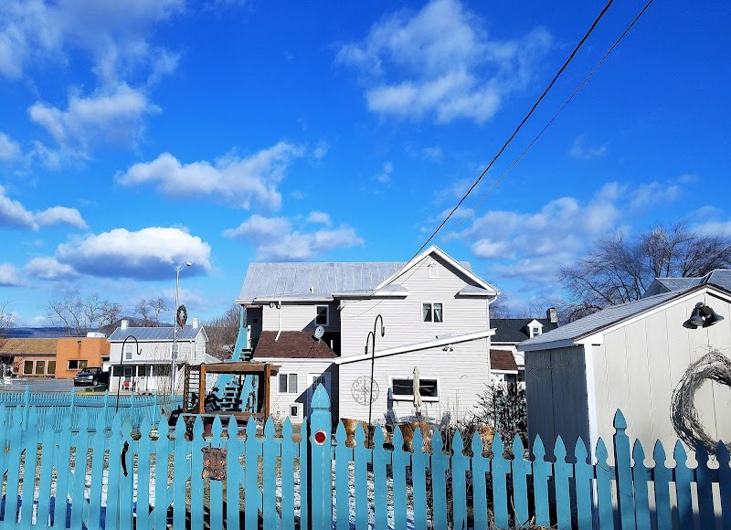 Peabody's 'Hip Little Stay' in Luray, Virginia, United States