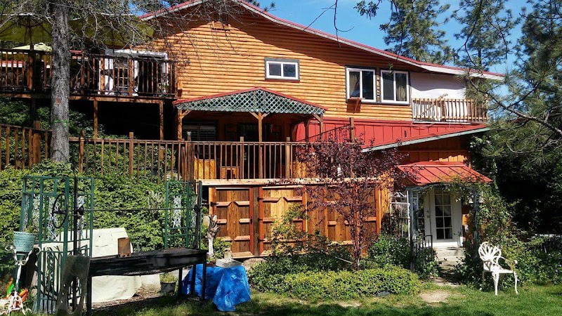 Pine Rose Inn in Oakhurst, California, United States