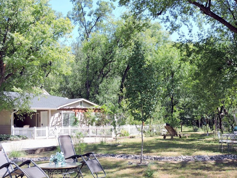 Prescott Cabin Rentals in Dewey-Humboldt, Arizona, United States