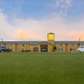 Pronghorn Inn & Suites