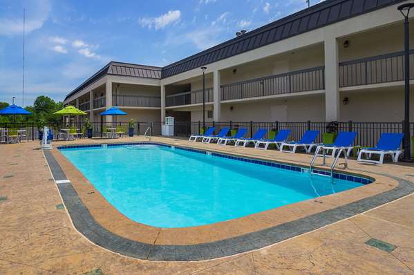 Quality Inn in Paris, Tennessee, United States