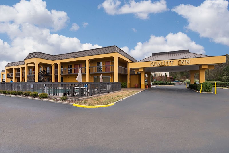 Quality Inn Airport - Southeast in Irondale, Alabama, United States