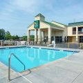 Quality Inn Calhoun