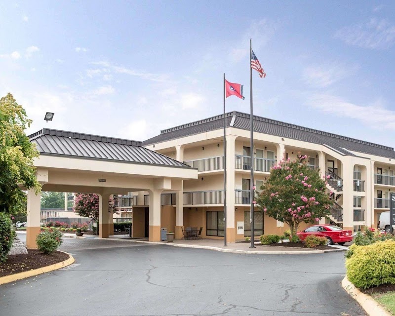 Quality Inn Merchants Drive in Knoxville, Tennessee, United States