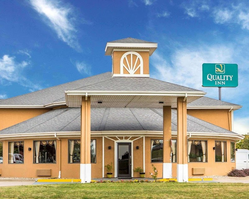 Quality Inn Morton in Morton, Illinois, United States
