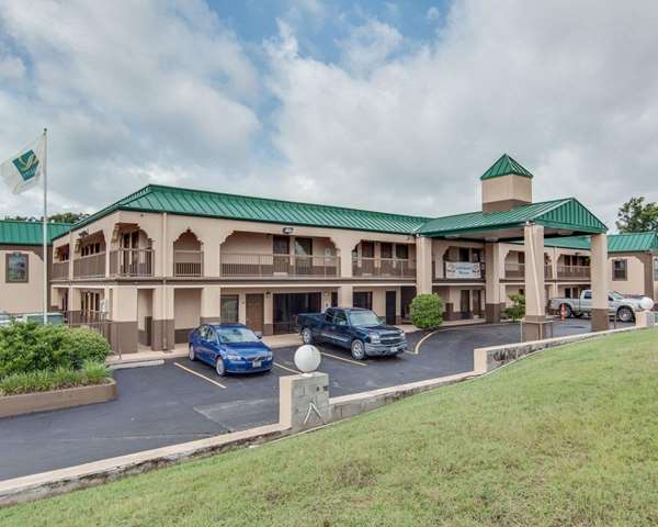 Quality Inn Mt. Pleasant in Mount Pleasant, Texas, United States