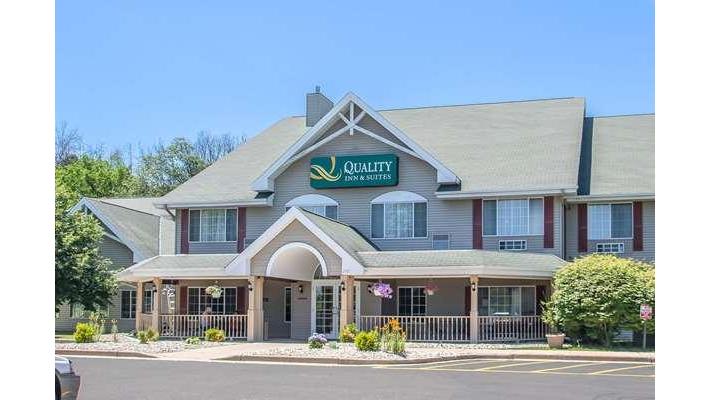 Quality Inn & Suites in East Troy, Wisconsin, United States