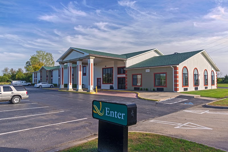 Quality Inn & Suites in Mount Vernon, Missouri, United States