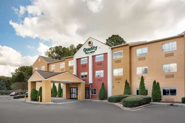 Quality Inn & Suites Birmingham - Hoover in Hoover, Alabama, United States