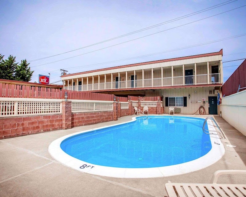 Quality Inn & Suites Bremerton in Bremerton, Washington, United States