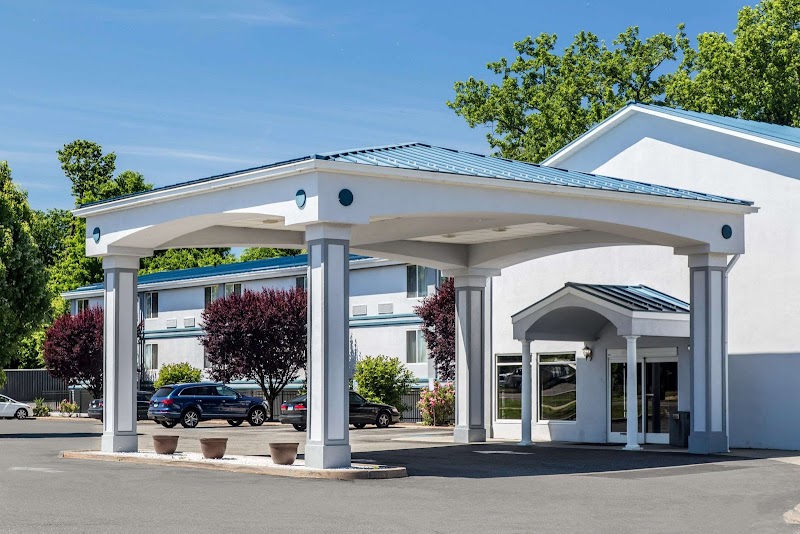 Quality Inn & Suites Danbury Near University in Danbury, Connecticut, United States