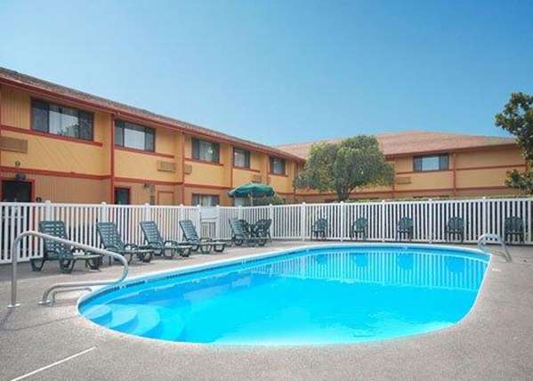 Quality Inn & Suites Medford Airport in Medford, Oregon, United States