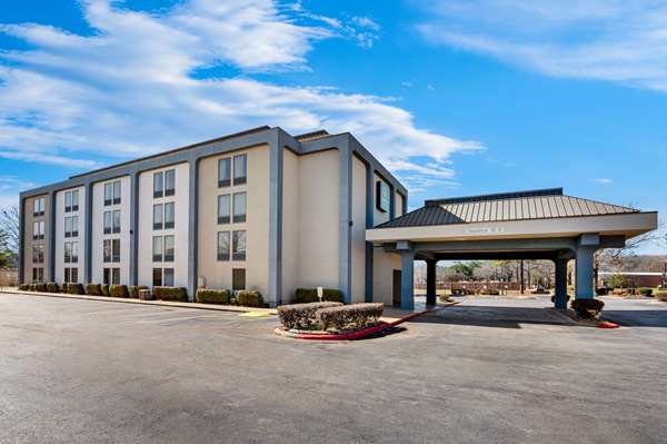 Quality Inn & Suites North Little Rock in North Little Rock, Arkansas, United States