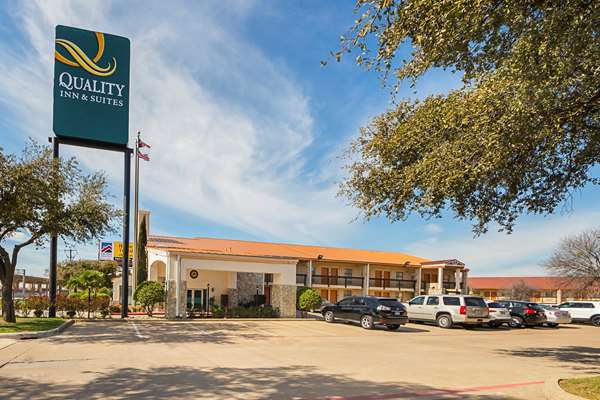 Quality Inn & Suites North Richland Hills in North Richland Hills, Texas, United States