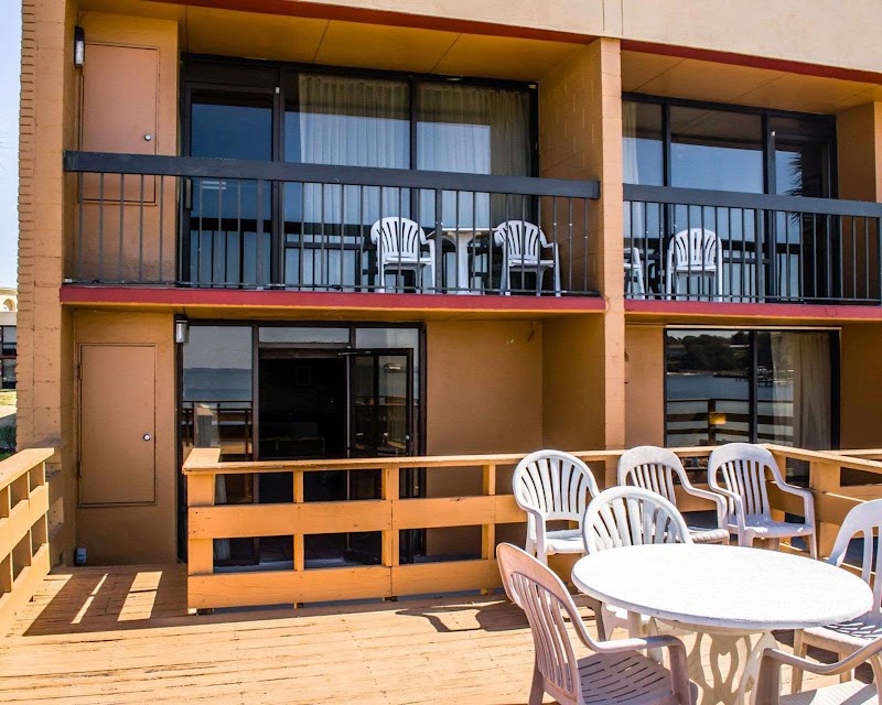 Quality Inn & Suites on the Bay near Pensacola Beach in Pensacola Station, Florida, United States