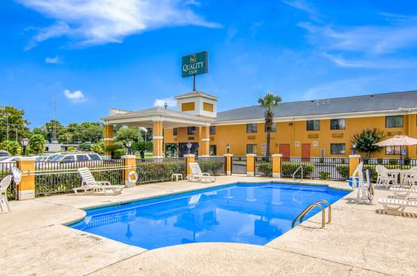 Quality Inn near University of Mobile in Saraland, Alabama, United States
