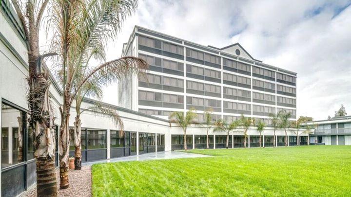 Radisson Hotel Oakland Airport in Oakland, California, United States