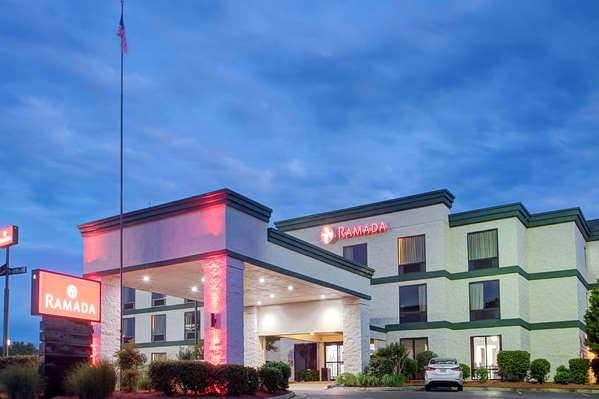 Ramada by Wyndham Pearl/Jackson Airport in Pearl, Mississippi, United States