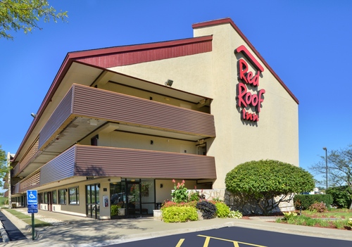 Red Roof Inn Chicago - Northbrook/Deerfield in Northbrook, Illinois, United States