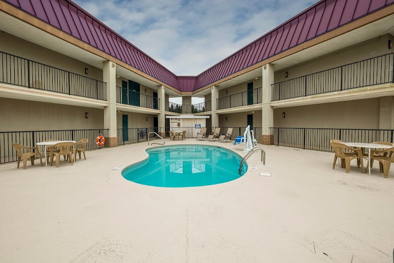 Red Roof Inn Mobile North - Saraland in Saraland, Alabama, United States