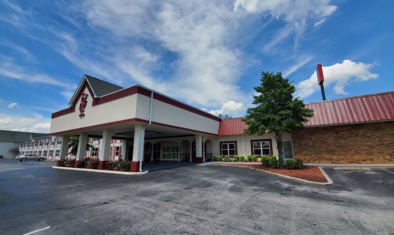 Red Roof Inn & Suites Manchester, TN in Manchester, Tennessee, United States