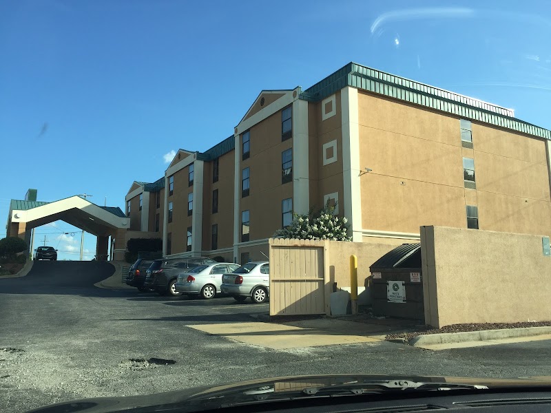 Red Roof Inn & Suites Newnan in Newnan, Georgia, United States