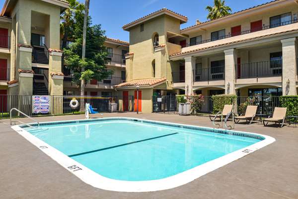 Red Roof Inn & Suites Rancho Cordova - Sacramento in Rancho Cordova, California, United States