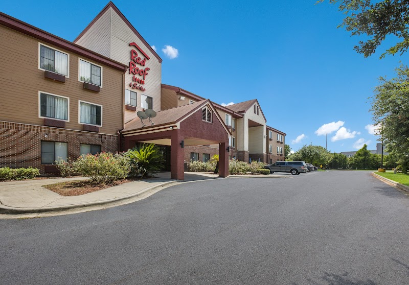 Red Roof Inn & Suites Savannah Airport in Pooler, Georgia, United States