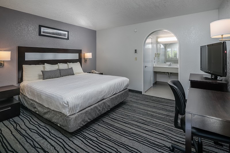 Redwood Creek Inn in Redwood City, California, United States