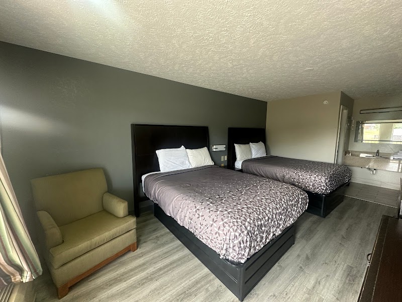 Regal Inn Guntersville in Guntersville, Alabama, United States