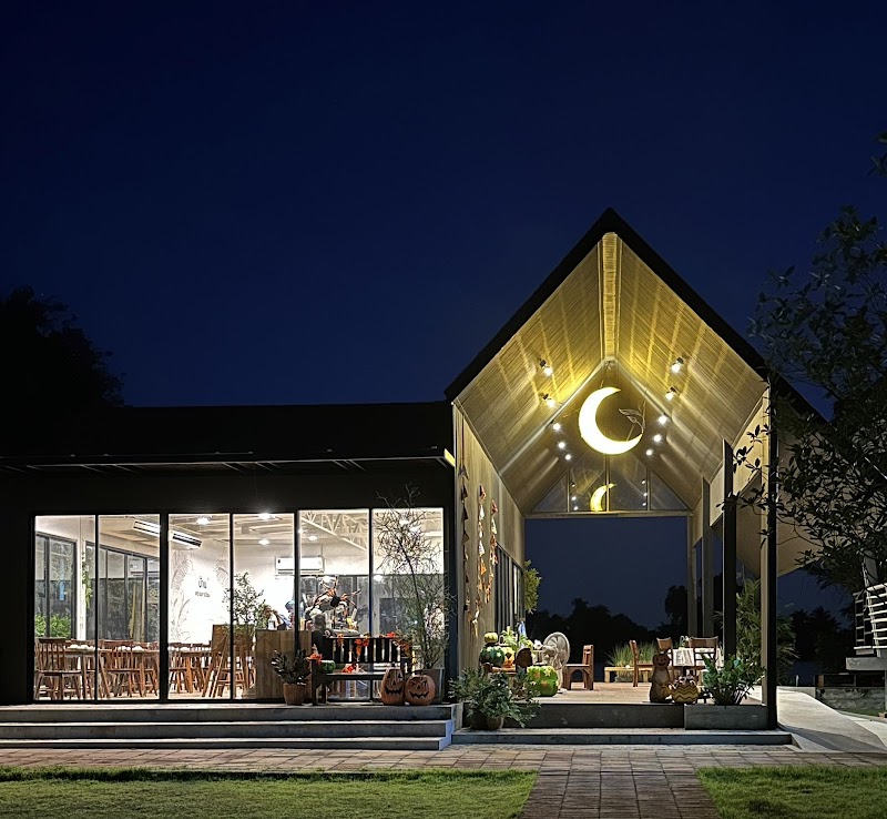 River Breeze Hotel in Chachoengsao, Thailand