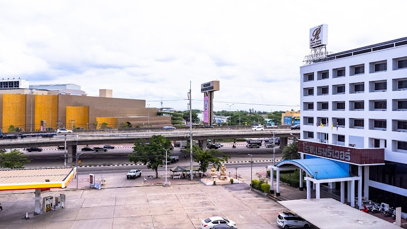 River Hotel in Nakhon Pathom, Thailand