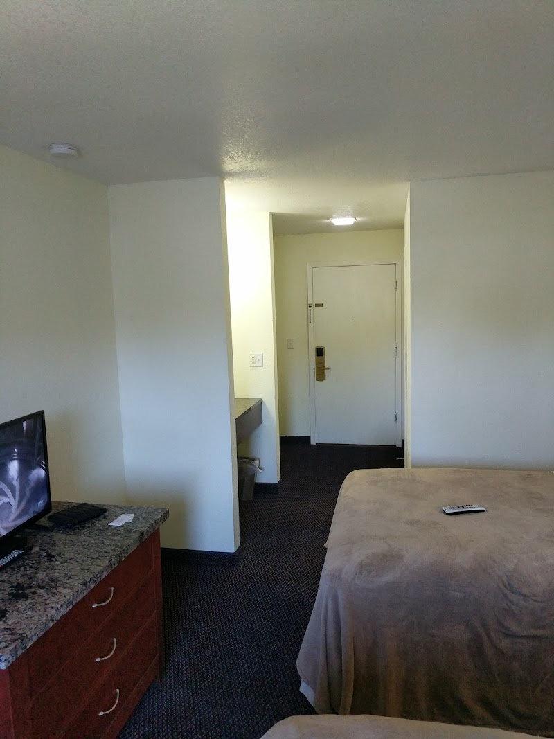 Riverwalk Inn & Suites in Fort Atkinson, Wisconsin, United States