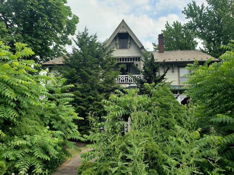 Rocking Horse Inn in Ravenna, Ohio, United States