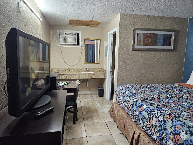 Royal Inn Live Oak in Live Oak, Florida, United States