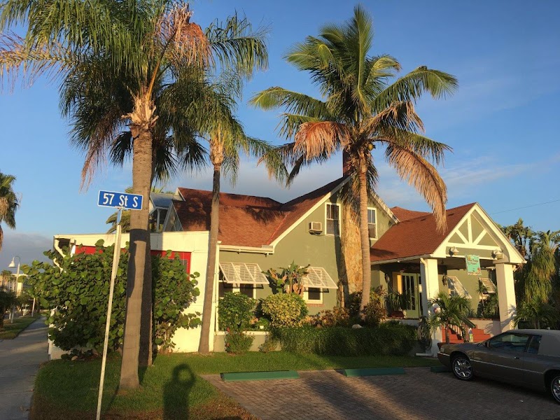 Sea Breeze Manor Inn in Gulfport, Florida, United States