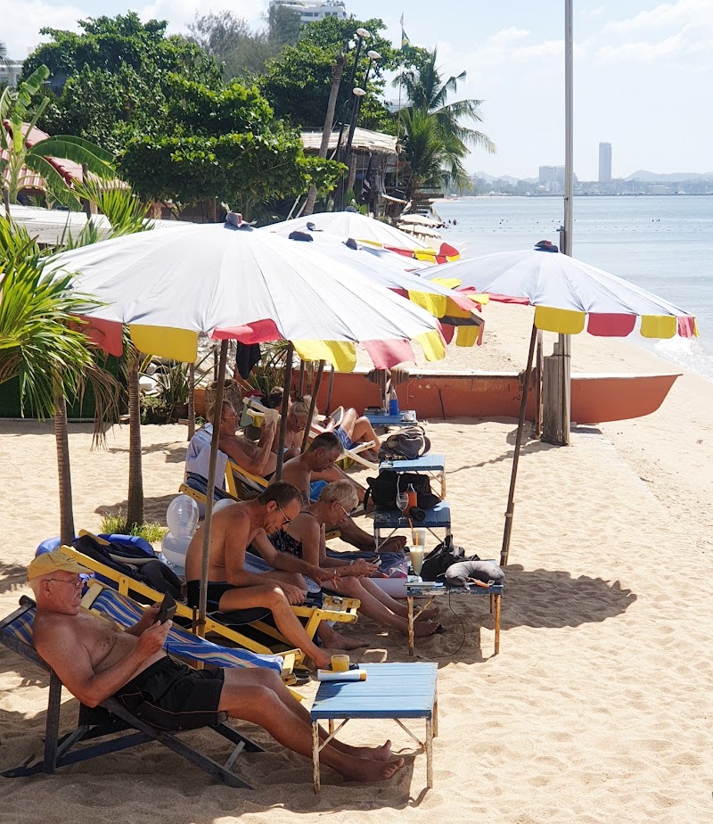 Sea Falcon Hotel in Ban Na Chom Thian, Thailand