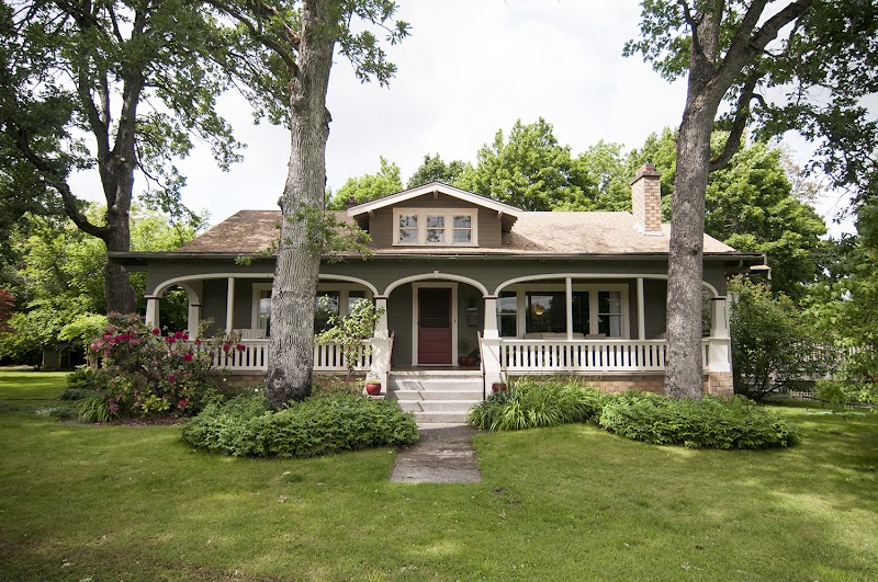 Seven Oaks Bed & Breakfast in Hood River, Oregon, United States