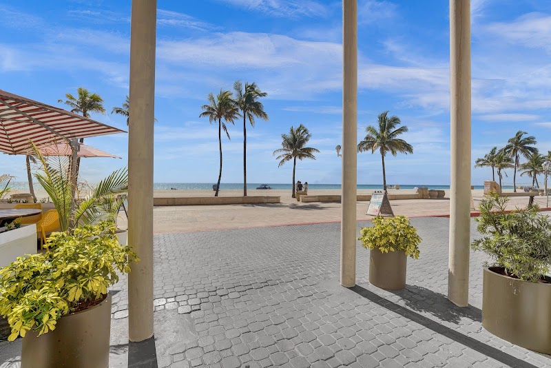 Sheldon Hotel in Hollywood, Florida, United States