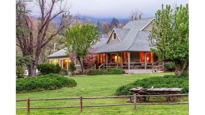 Sierra Sky Ranch in Oakhurst, California, United States