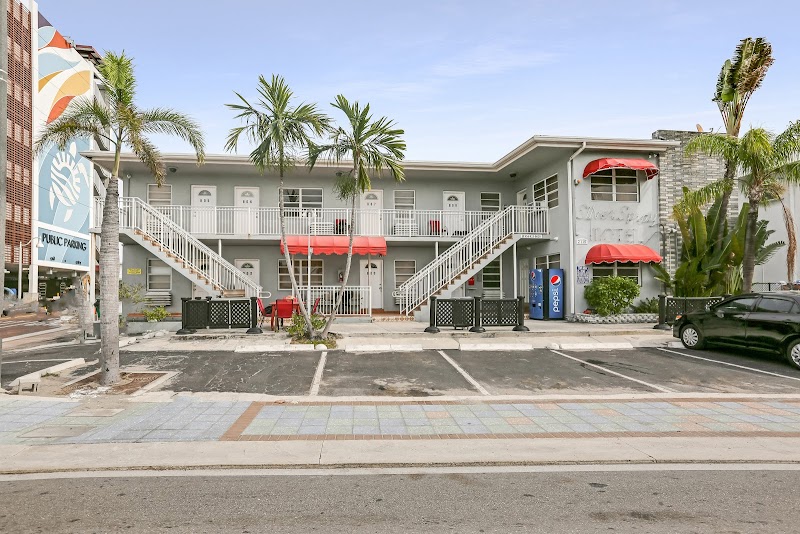 Silver Spray Motel in Hollywood, Florida, United States