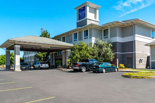 Sleep Inn & Suites Dunmore in Dunmore, Pennsylvania, United States