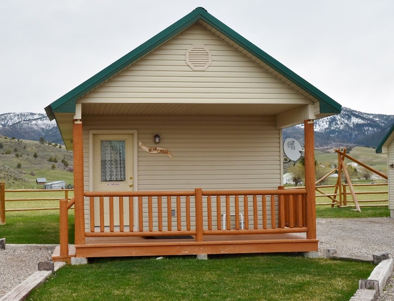 Sleepy J Cabins in Idaho Falls, Idaho, United States